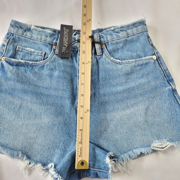 NWT Blank NYC Light Blue Jean Shorts size 27 - Picture 9 of 11